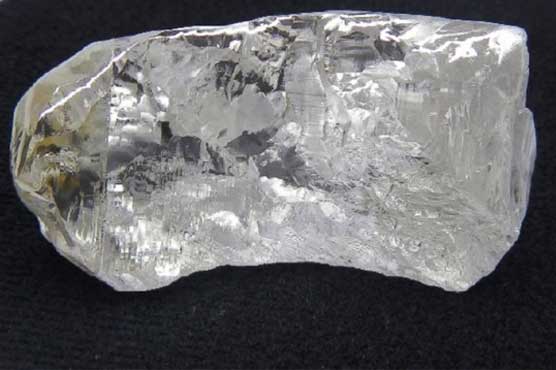 Massive 404-carat diamond found in Angola