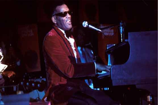 Stars head to White House for Ray Charles tribute