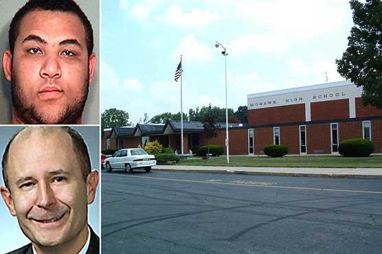 Young man poses as Ohio lawmaker, tours school