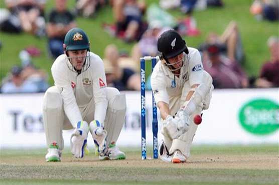 N. Zealand all out 335, Australia set 201 to win