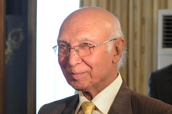 Masood Azhar under "Protective Custody", confirms Sartaj Aziz