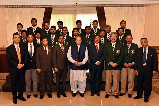 PM announces Rs1 million reward for each hockey player