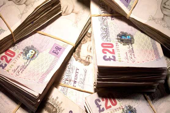 Pound suffers again on Brexit worries; yen slips