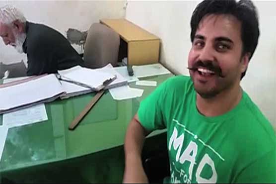 “Fix it” campaign master caught red-handed in CM House by Sindh Police