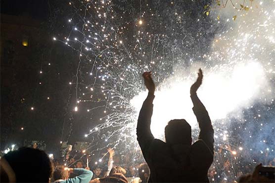 Nation bids farewell to 2015, celebrates 2016 arrival 