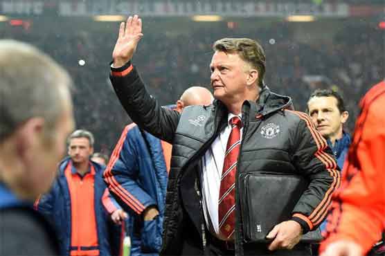 Football: Van Gaal thanks Man Utd fans for support