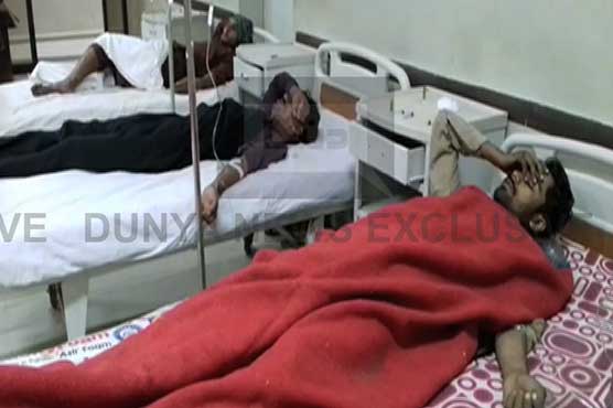 Khairpur: 4 dacoits arrested for looting cars after clash with police 