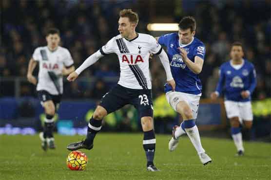 Football: Lennon on mark as improved Everton hold Spurs