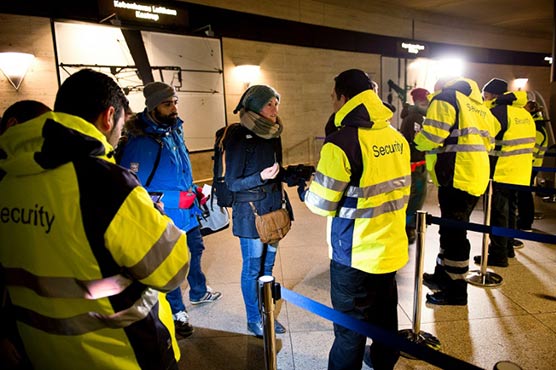 Fresh concern for Schengen as Sweden, Denmark tighten borders