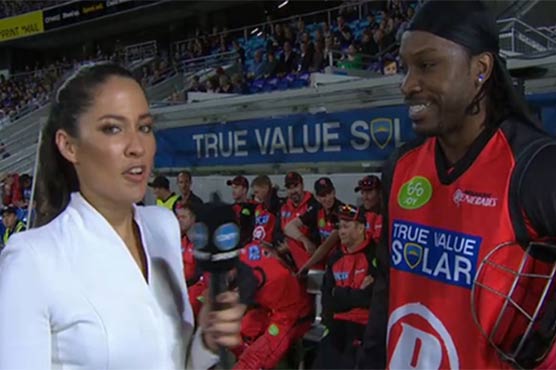 Gayle sorry for live TV chat up 'joke'
