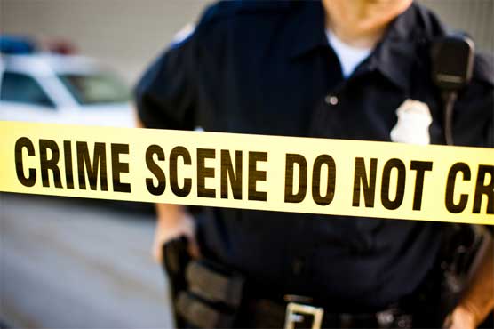 Teen bank robber trapped between electronic doors