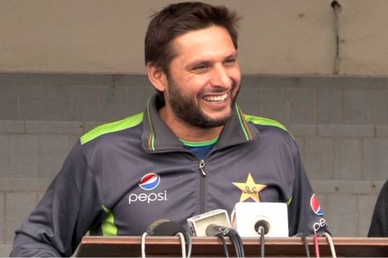 Afridi ridicules Dunya journalist over performance question