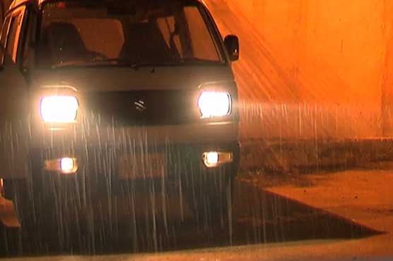 First winter rain turns Karachi weather pleasant