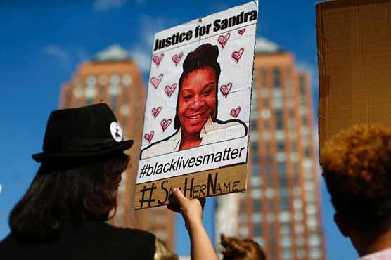 Texas cop charged with lying in jailhouse death case