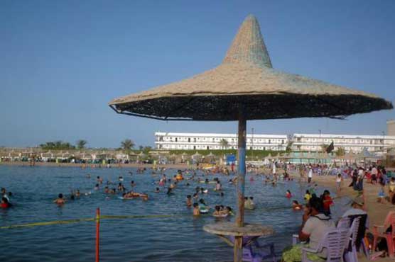 3 European tourists hurt in Egypt attack, assailant killed