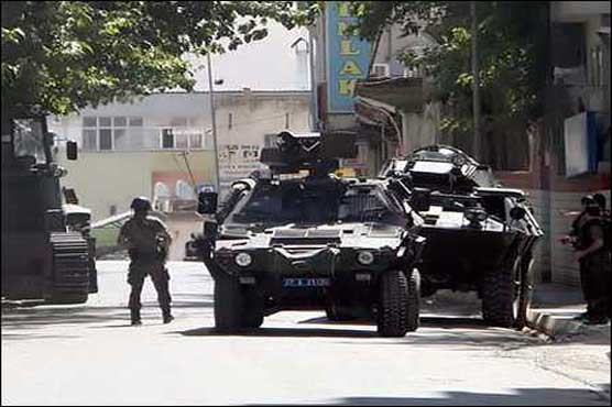 Turkish forces kill 32 Kurdish rebels in southeast