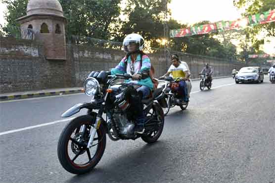 ٖFour wheels good, two wheels better for Pakistan's female motorists