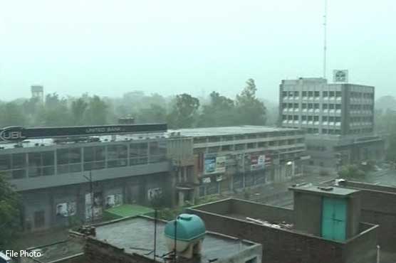 Faisalabad temperature falls to 10 degrees Celsius