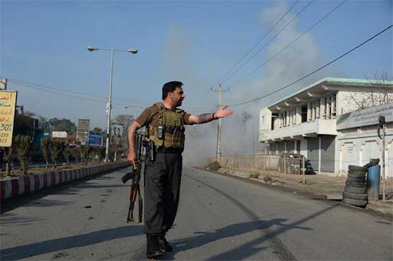 Seven dead in four-hour siege near Pakistan's Afghan consulate