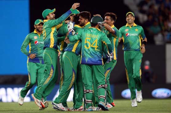 Pakistan win by 16 as Afridi stifles New Zealand in first T20I