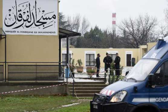 France jails man caught with photo of Paris suspect, weapons