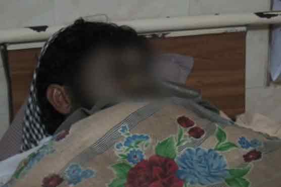 Husband doused with acid by wife in Bahawalpur