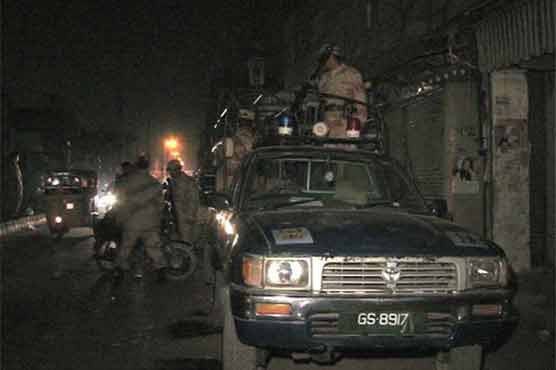Fear spreads amid drug gangs' clash in Pak Colony, Karachi