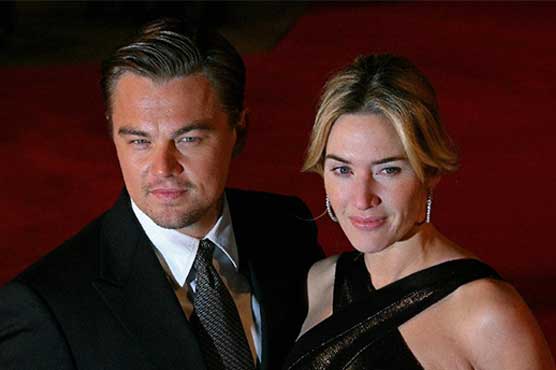 Kate Winslet tips 'Titanic' co-star DiCaprio for Oscar