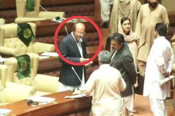 Nisar Khuhro caught smoking in assembly