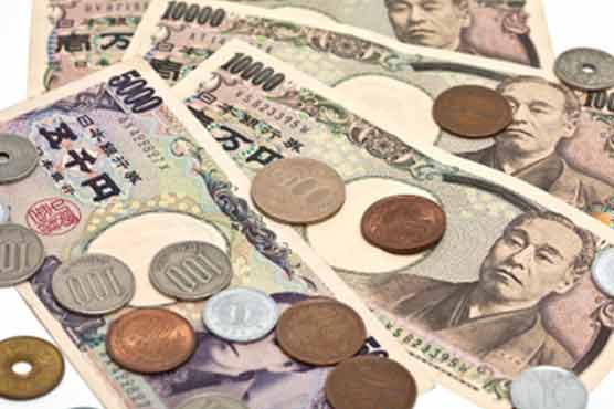 Yen hits 1-year high as investors seek safe haven