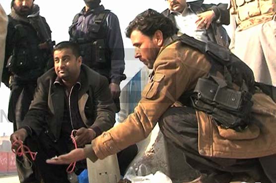 Police recover bomb near Gulbahar bus terminal in Peshawar
