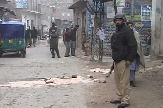 Armed men gun down two elite force personnel in Peshawar