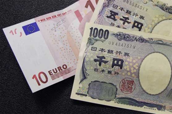 Yen, euro sag amid surge in stimulus expectations