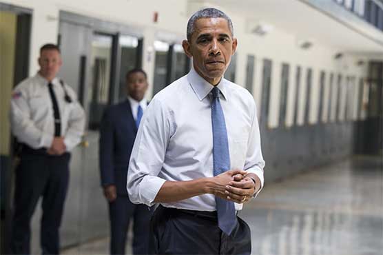 Obama bans solitary confinement for juveniles