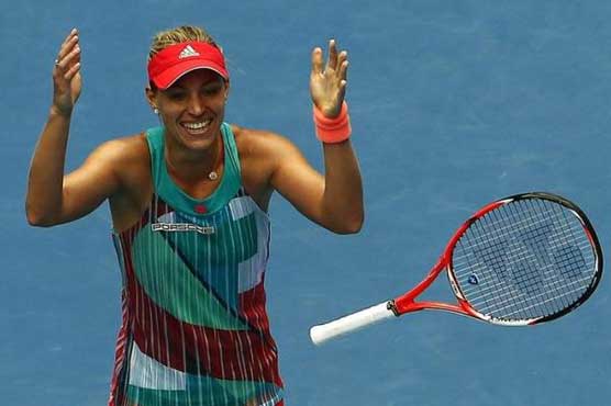 Kerber thwarts Azarenka comeback to reach semi-finals