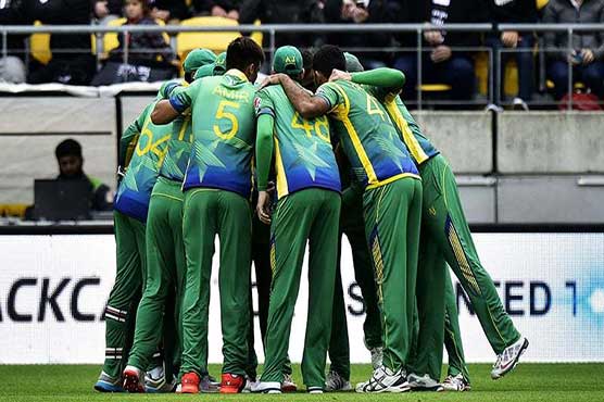 Pakistan face mounting task of levelling series