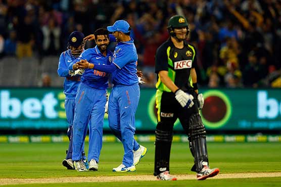 Australia bat against India in third T20