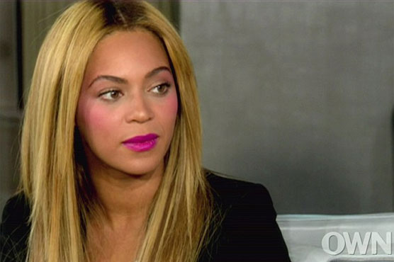 Beyonce pleads to end 'war' on minorities after shootings