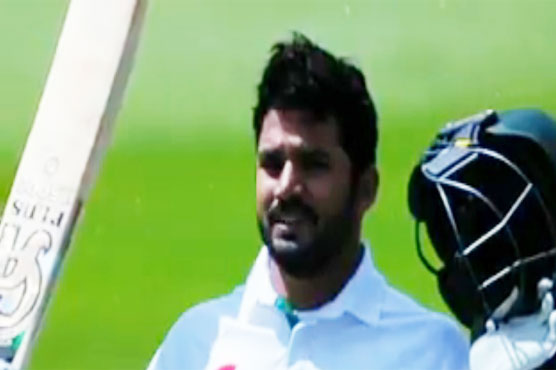 In-form Azhar Ali boosts Pakistan