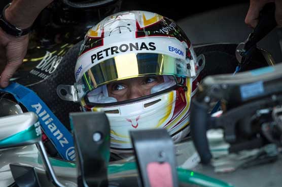Hamilton top in crash-marred final practice