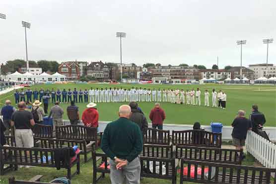 Pakistani team observes 1 minute silence in memory of Edhi