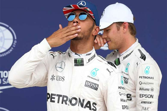 Formula One: Hamilton grabs dramatic pole ahead of Rosberg