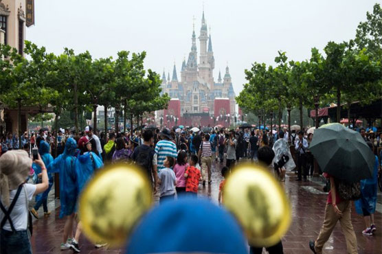 Disney theme park in Shanghai nears a million visitors