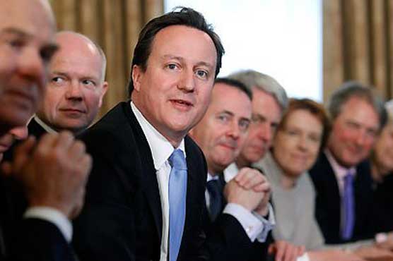 Cameron chairs last cabinet as British PM