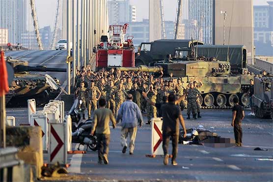 194 killed as anti-Erdogan military 'coup' bid crumbles