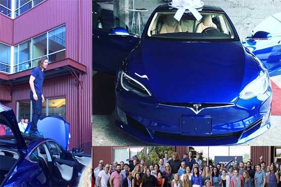 Employees give CEO a new car after he shared the wealth