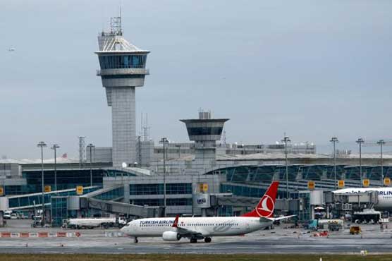 International flights to Turkey suspended after coup attempt