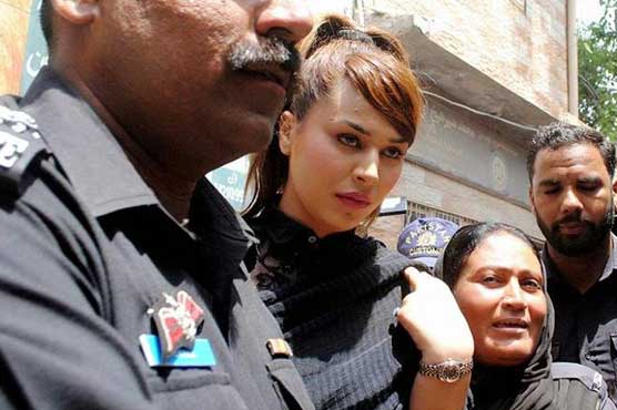 Ayyan's non-bailable arrest warrant issued in customs inspector murder case
