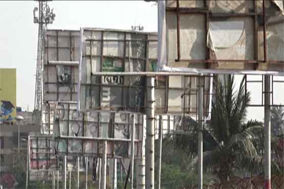 Karachi: SC's 3-day deadline to remove billboards remains unnoticed