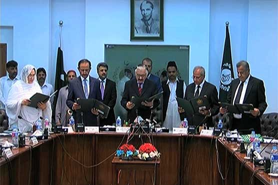 Four newly appointed ECP members sworn in